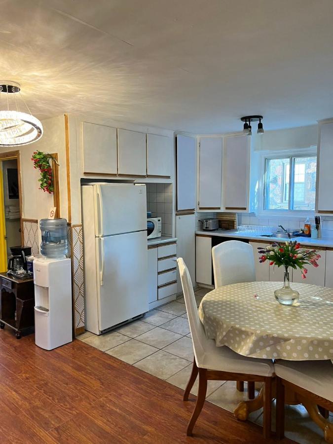 Apartment Avec Parking Prive Квебек Экстерьер фото